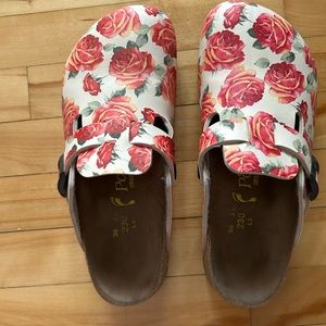 Rare Birkenstock Papillio Silvia Dias Boston Clogs.